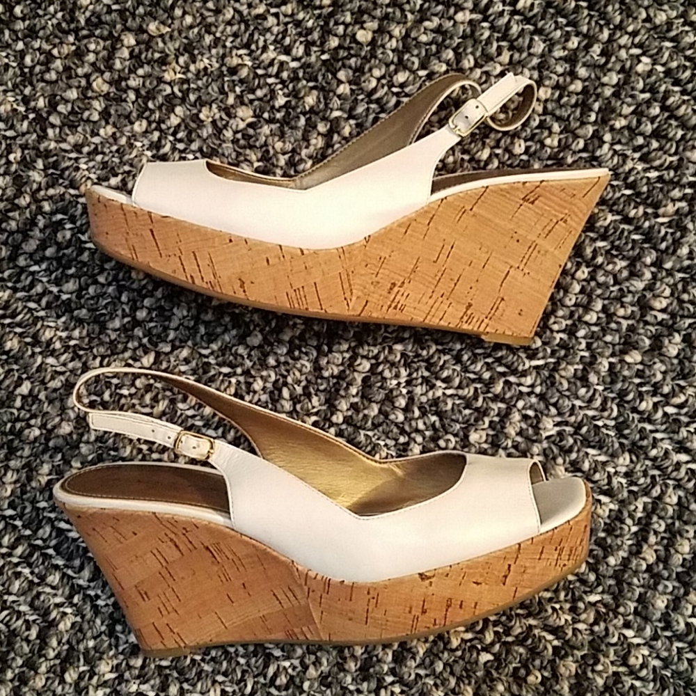 White cork wedges